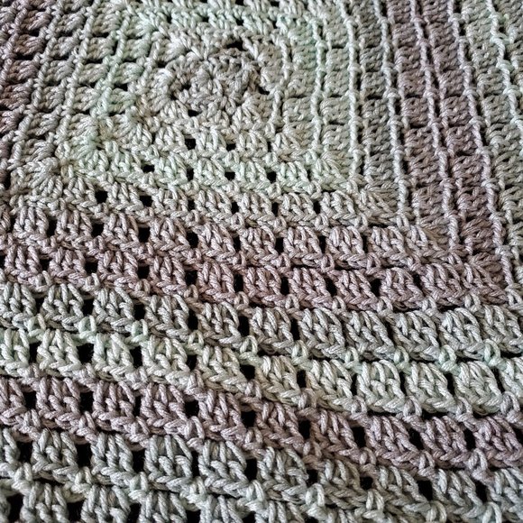 Crochet Mint Ombre Baby Blanket Afghan/New - Picture 2 of 7